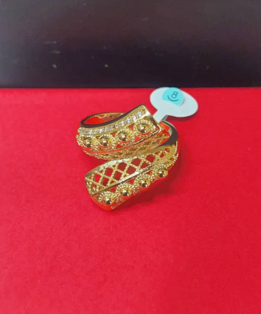 Tervana Adorn (Size 8)